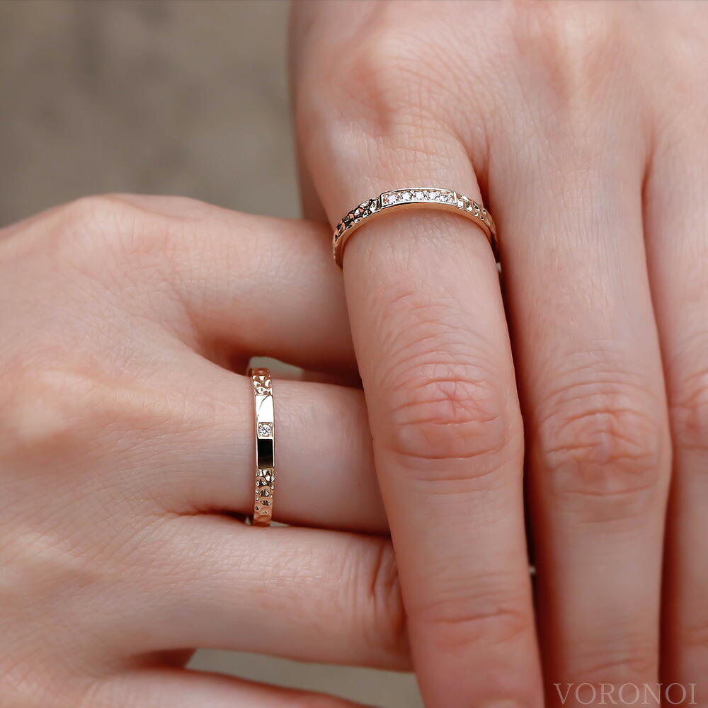 K10 マリッジリング 10金 Voronoi Gold オールシーズン カップルリング ギフト ゴールド シンプル ダイヤモンド プレゼント ペアリング ボロノイ 個性的 光 冬 夏 女性 彼女 春 男性 秋 誕生日 金 高級 アウトレット 送料無料 カップルリング