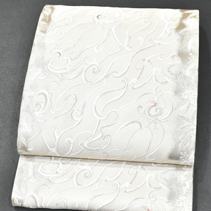 西陣織袋帯未仕立（株）白寿苑薄銀箔引地色 菱取雅松葉文 新品 正絹