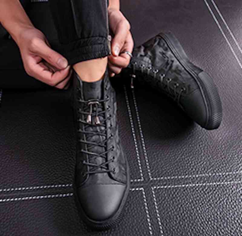 最高の スニーカー メンズ 黒 軽い 軽量 白 靴 ブランド 本革 レザー ランニングシューズ 幅広 疲れない 歩きやすい 夏 秋冬 春 40代 冬靴 代 かっこいい オフィスカジュアル 夏靴 大人 50代 秋靴 Shoes ブランド 春靴 4e 30代