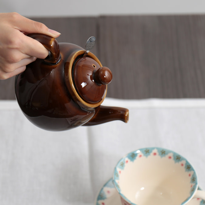【楽天市場】London Pottery ティーポット 550ml 英国ブランド ロンドン ポタリー 2カップ 陶器 箱付き 茶色 無地 プレーン かわいい 紅茶 コーヒー 結婚祝い