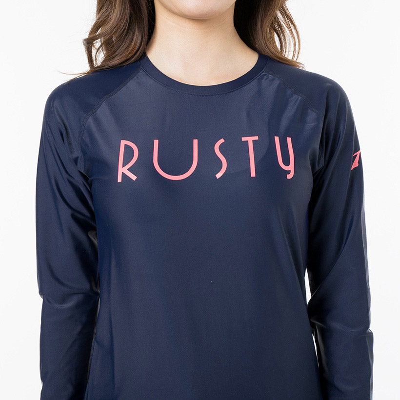 楽天市場 ラスティー Rusty 正規代理店 人気 レディース 女性用 ラッシュガード 長袖 最高基準 Upf50 シンプル ロゴ サーフブランド スポーツ トレーニング フィットネス カジュアル 可愛い ネイビー 紺色 ナイロン M L 春夏 Faspo