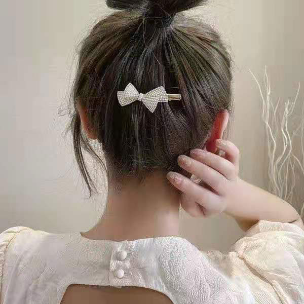 楽天市場】キラキラ♪スター 星 ヘアクリック ヘアアクセサリー 楽天市場】キラキラ♪スター 星 ヘアクリック ヘアアクセサリー