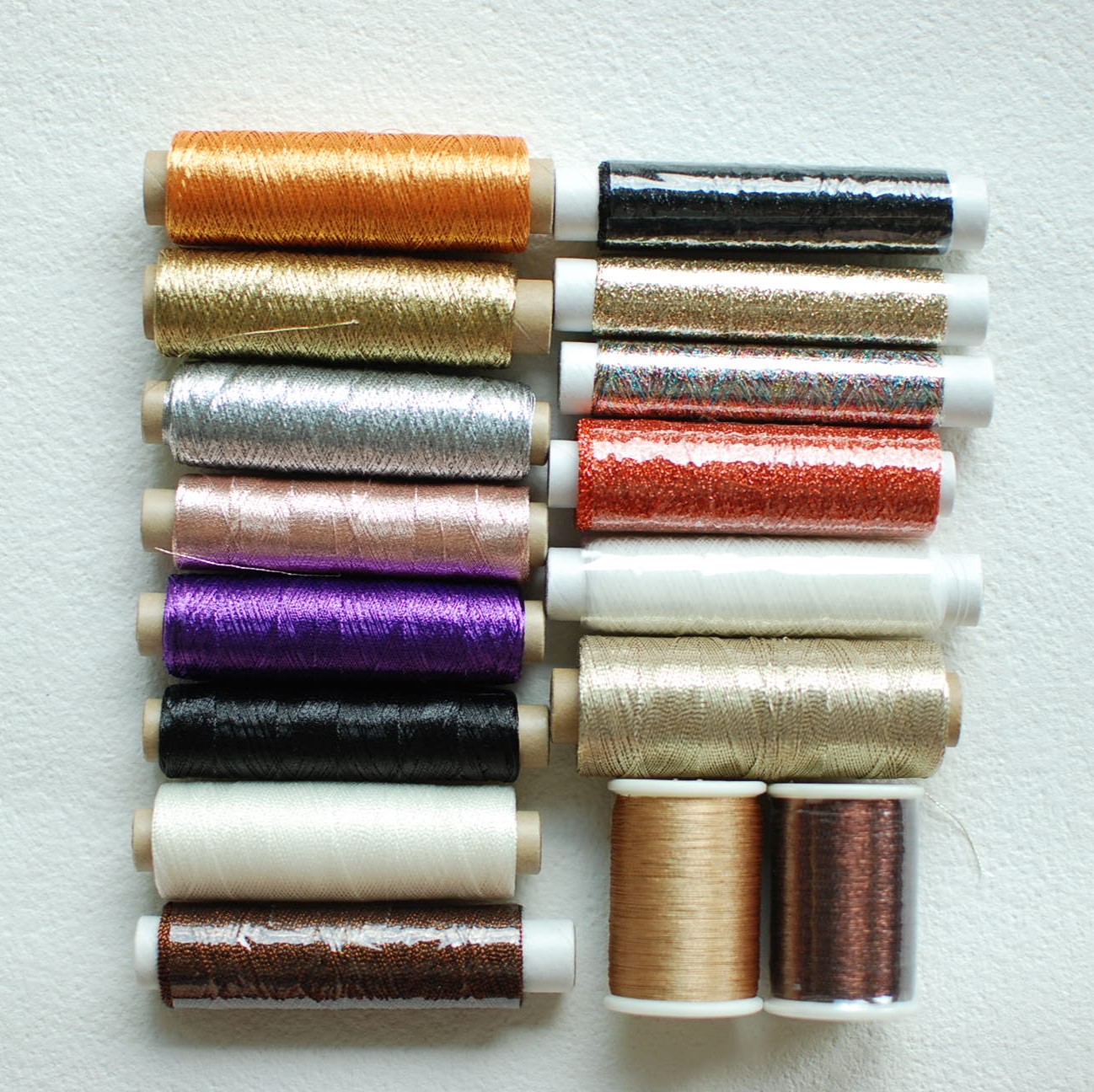 楽天市場】手縫い糸 刺繍糸 / 金 銀 ゴールド シルバー 桃 楽天市場】手縫い糸 刺繍糸 / 金 銀 ゴールド シルバー 桃
