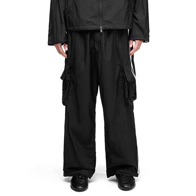 Y-3 ワイスリー ルーズフィット ワイヤード スリーストライプス ナイロンカーゴパンツ KF1087 黒 メンズ|Golden State