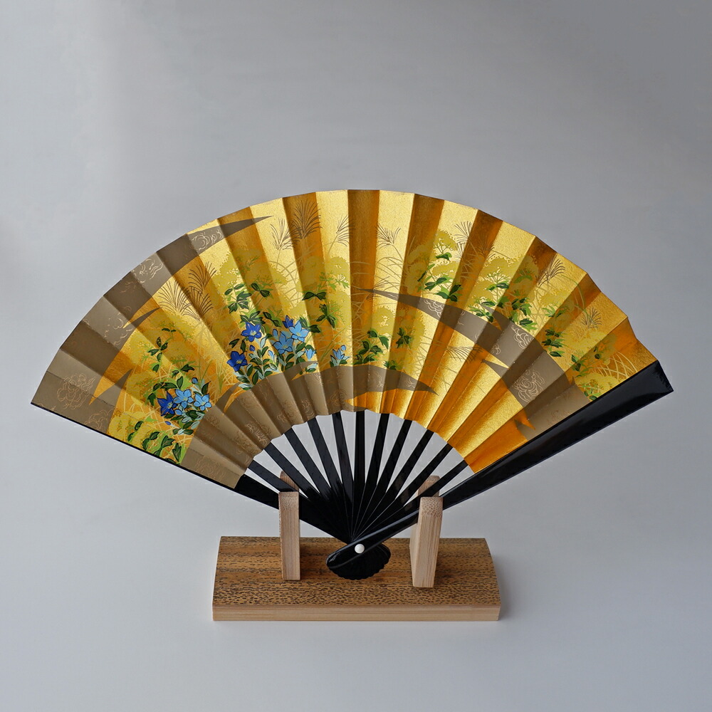 純銀　扇子　縁起物　開運！ 金松竹梅　台座つき！　風水！金運向上！厄除け！ 純銀 扇子 縁起物 開運！ 金松竹梅 台座つき！ 風水！金運向上！厄除け！