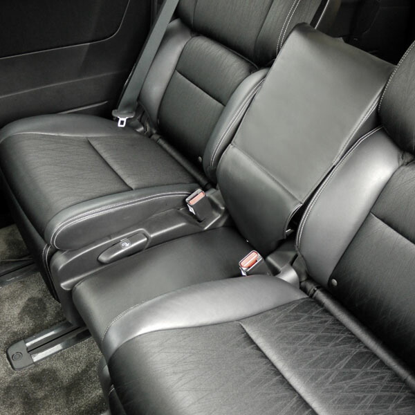 楽天市場 オデッセイ Rc1 Rc2 Rc4 ガソリン ハイブリッド アブソルート ワイド アームレスト レザー カバー 1列目 2列目 キャプテン シート 後付け 内装 車内 ドレスアップ ドライブ 長距離 車中泊 グッズ 道の駅 キャンプ クッション ひじ掛け ひじ置き 快適 簡単