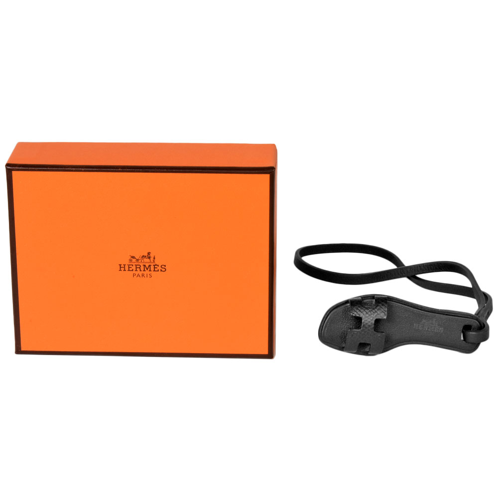 エルメス HERMES オラン ナノ チャーム ヴォーエプソン バトラー バッシュハンター ノワール バッグチャーム サンダル レディース【中古】｜ゴールドプラザ店