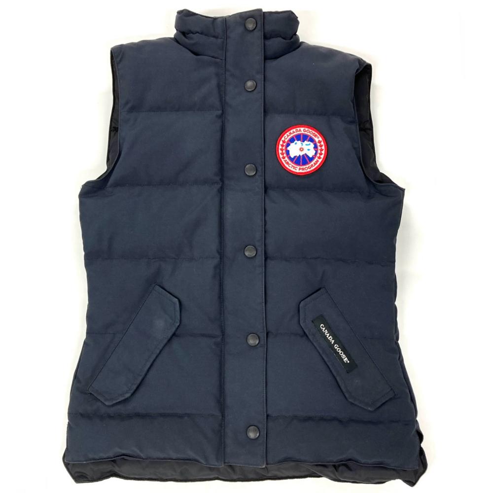 極美品 カナダグース フリースタイル ダウンベスト M相当 紺 サザビー 刺繍 極美品 カナダグース フリースタイル ダウンベスト M相当 紺