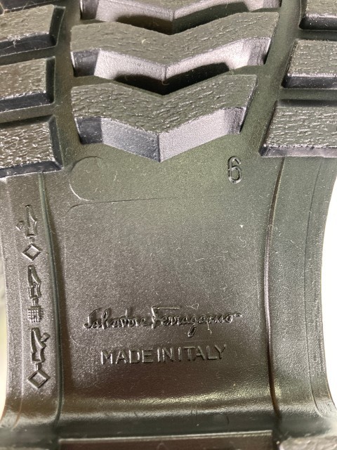 SalvatoreFerragamoサルヴァトーレフェラガモレインブーツfarabelグレー系size623.0cm【中古】rm