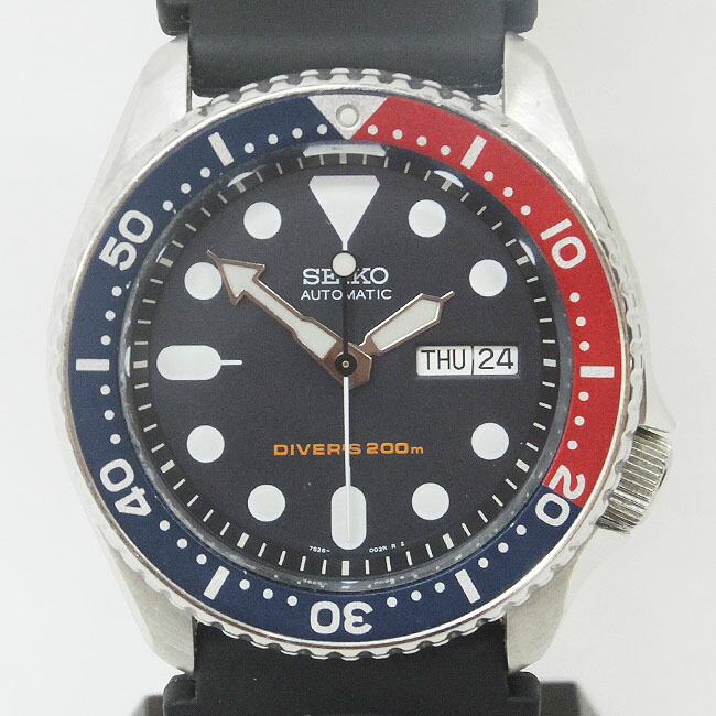 稼働 SEIKO セイコー スキューバ 200m ダイバーズ 4S15-7000 セイコー SEIKO ダイバー スキューバ 200m チタンケース 黒文字