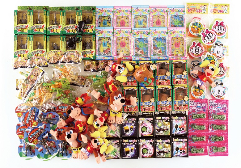 マジックハンド de キャッチ おもちゃ100　おもちゃアソート100個付き　単純だけど面白いイベントツール　※一部色・柄・商品が変更になる場合があります｜ゴールドスター