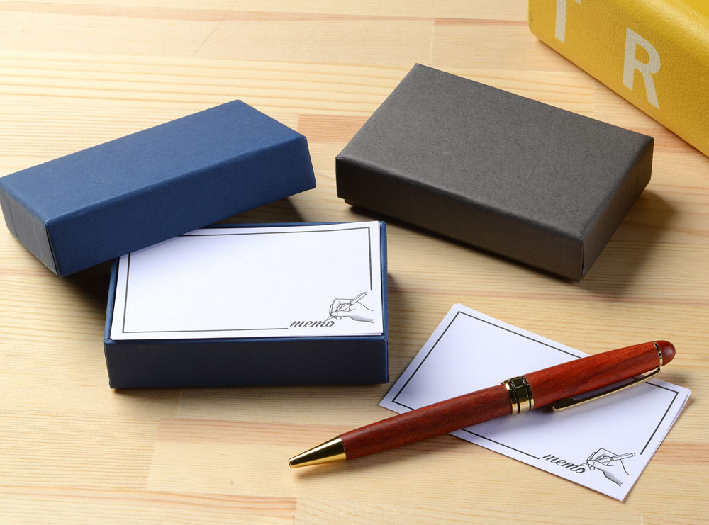 捉え所のないBOX入おぼえ書き 止むを得ずな時にサッと取り出し、すぐにおぼえ書き 【名入れ能力のある商いもの 別途必要経費かかります】