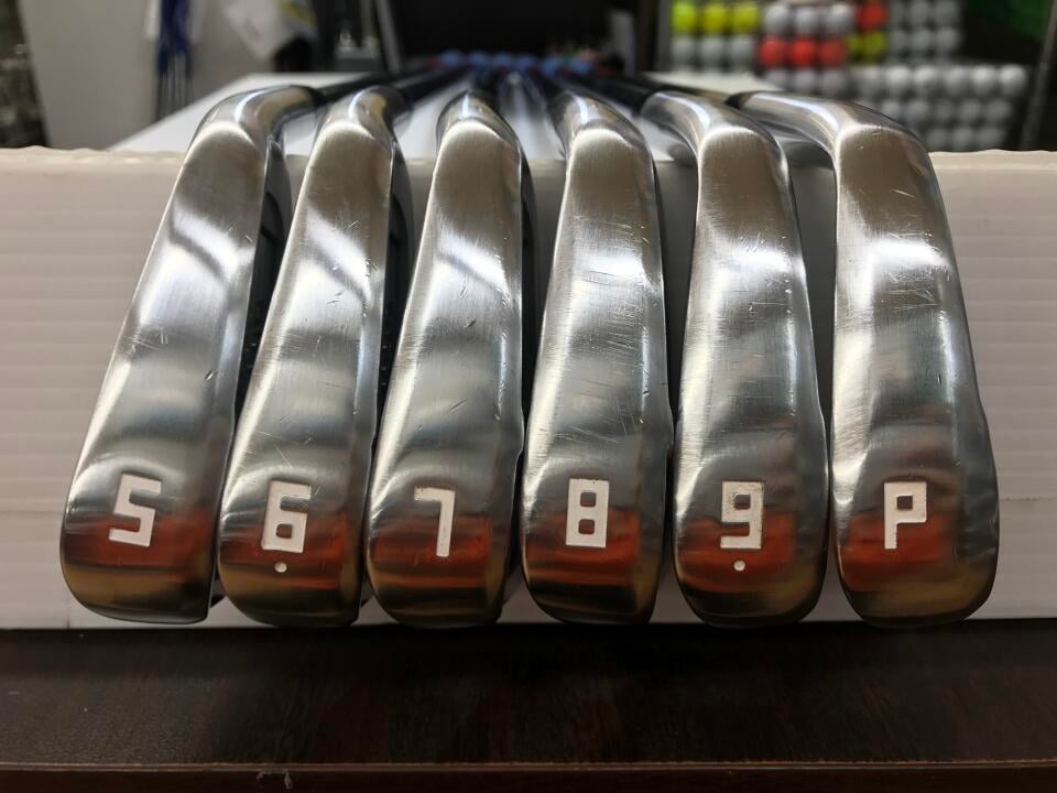 【中古】グローブライド ONOFF LABOSPEC RB-247M アイアンセット Sフレックス 38.25インチ N.S.PRO MODUS3 リシャフト品 Cランク 右利き用 GLOBERIDE ゴルフクラブ オノフ ラボスペック ゴルフドゥ ゴルフ用｜ゴルフ ドゥ 中古クラブ店