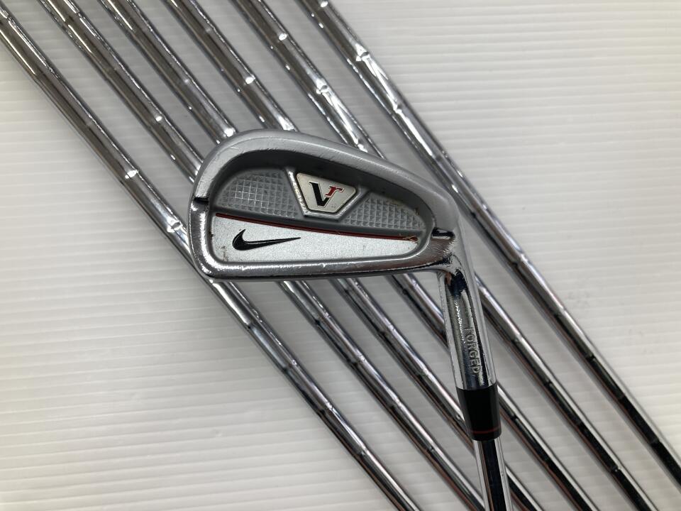 【中古】【訳あり】ナイキ Victory Red FORGED Split Cavity アイアンセット Sフレックス 37.75インチ NSプロ950GH Dランク 右利き用 NIKE ゴルフクラブ ゴルフドゥ ゴルフ用品 GOLF DO 中古ゴルフクラブ｜ゴルフ ドゥ 中古クラブ店