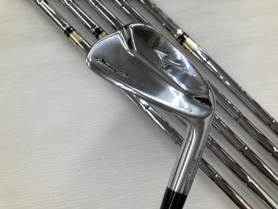 【中古】ミズノ Mizuno Pro 221 アイアンセット S200フレックス 37.75インチ ﾀﾞｲﾅﾐｯｸｺﾞｰﾙﾄﾞ リシャフト品 Cランク 右利き用 MIZUNO ゴルフクラブ ミズノプロ ゴルフドゥ ゴルフ用品 GOLF