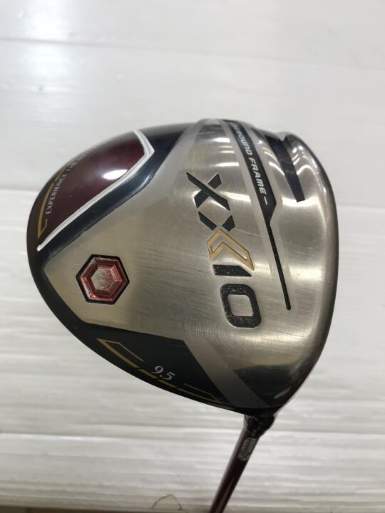 【中古】ダンロップ XXIO 12 レッド ドライバー 9.5° SRフレックス 46.0インチ ヘッドカバーあり MP1200 レッド Dランク 右利き用 DUNLOP ゴルフクラブ ゼクシオ12 ゴルフドゥ ゴルフ用品 GOLF DO 中古