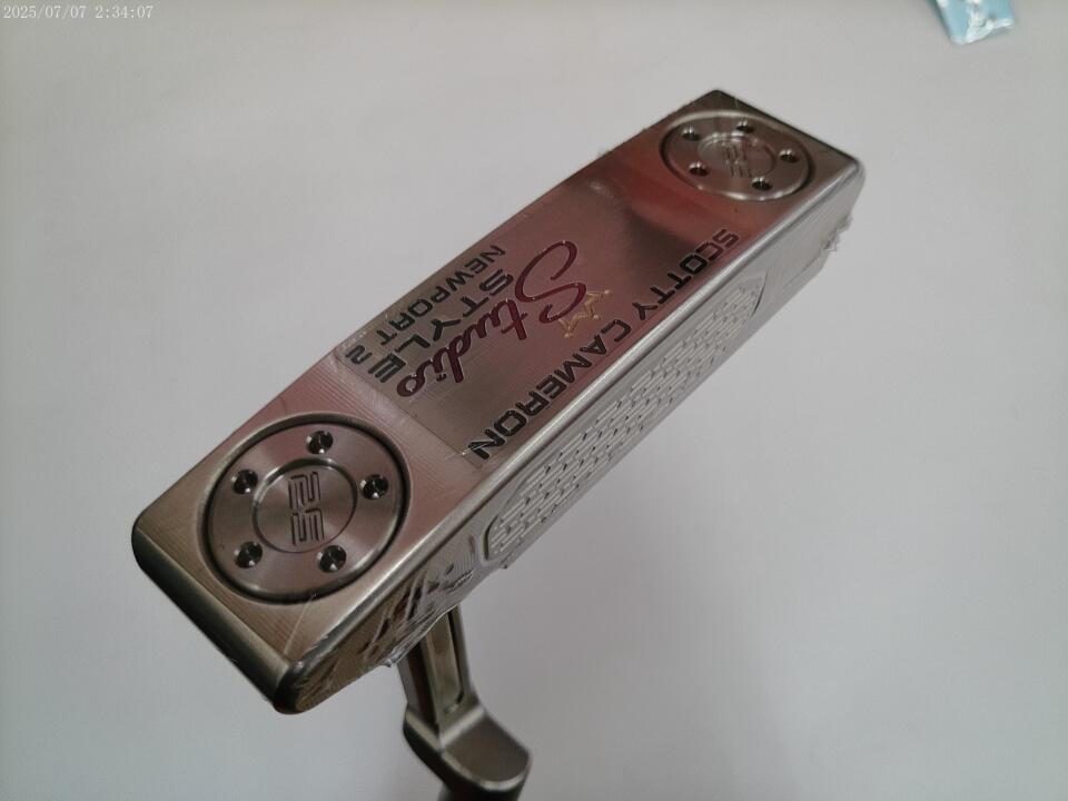 【中古】タイトリスト SC STUDIO STYLE NEWPORT 2 パター 35.0インチ ヘッドカバーあり オリジナルスチール Sランク 右利き用 Titleist ゴルフクラブ スコッティキャメロン スタジオスタイル ゴルフド