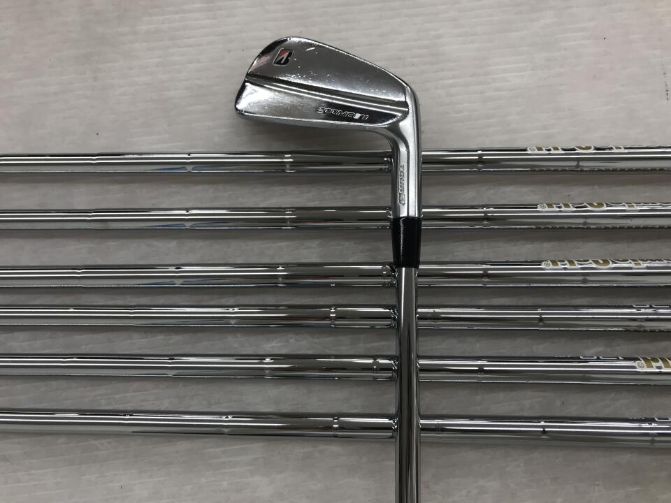 【中古】ブリヂストン TOUR B 200MB アイアンセット 26° S200フレックス 38.25インチ ﾀﾞｲﾅﾐｯｸｺﾞｰﾙﾄﾞ120 リシャフト品 Cランク 右利き用 BRIDGESTONE ゴルフクラブ ゴルフドゥ ゴルフ用品