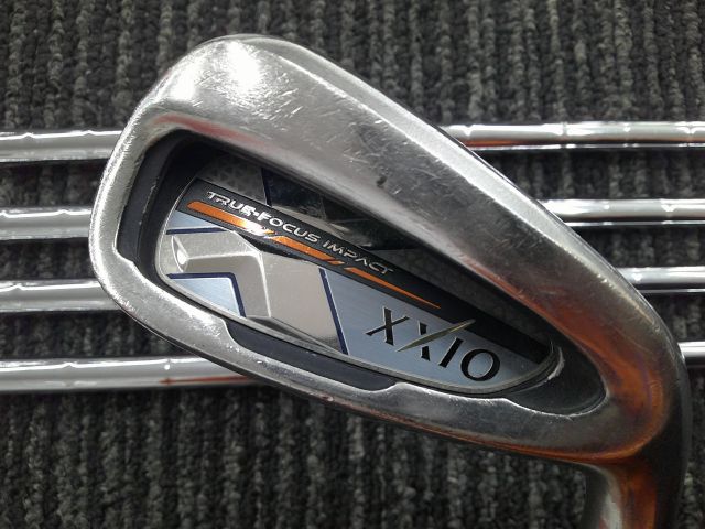 【中古】 ダンロップ \u003cBR\u003eゼクシオ2018 Navy/NSPRO870GH DST 5本書き割り/S/26[2724]■博多店