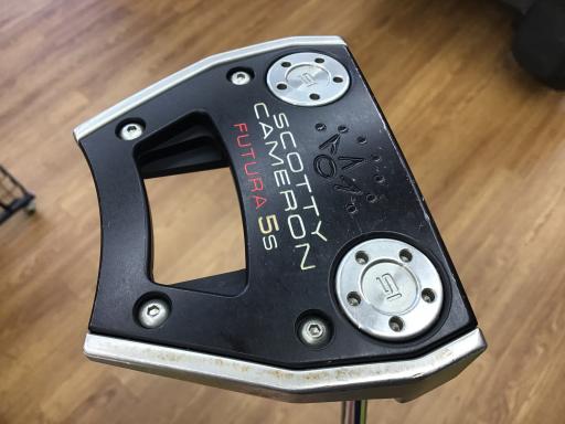 【中古】 タイトリスト SCOTTY CAMERON FUTURA 5S(2017) 34in パター PT スチール写真 (フレックス余分の物) メンズ 成人男性用 右利き 右用 D序列付ける ゴルフ野球クラブ