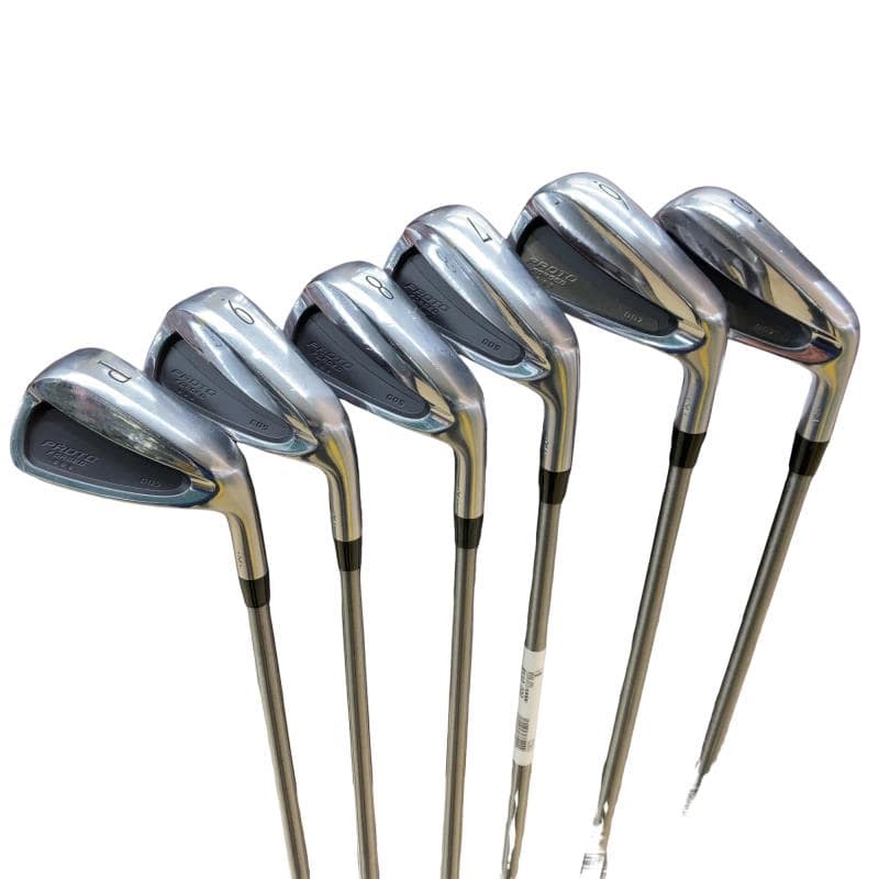 【中古】 PROTO-CONCEPT PROTO-CONCEPT FORGED IRON TOUR PC C05 6S アイアンセット IR リシャフト (フレックスその他) メンズ 男性用 右利き 右用 Cランク ゴルフクラブ｜ゴルフパートナー 中古クラブ店