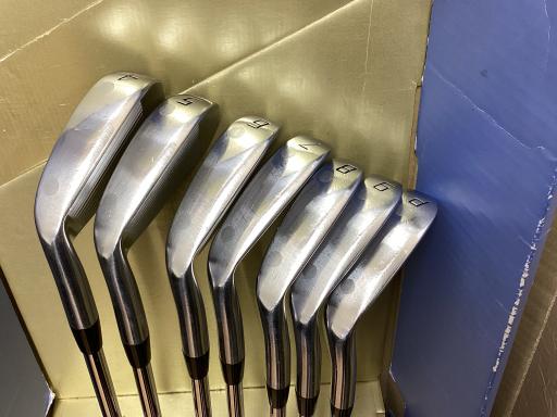 【中古】 エポンゴルフ株式会社 EPON AF-701 8S アイアンセット IR 純正特注シャフト (フレックスR) メンズ 男性用 右利き 右用 Cランク ゴルフクラブ 27,422円