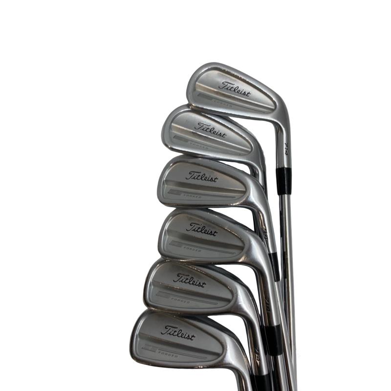 【中古】 タイトリスト Titleist CB 714 6S アイアン書き割り IR Dynamic Gold (フレックスS) メンズ 成人男性用 右利き 右用 C位置づける ゴルフ野球クラブ