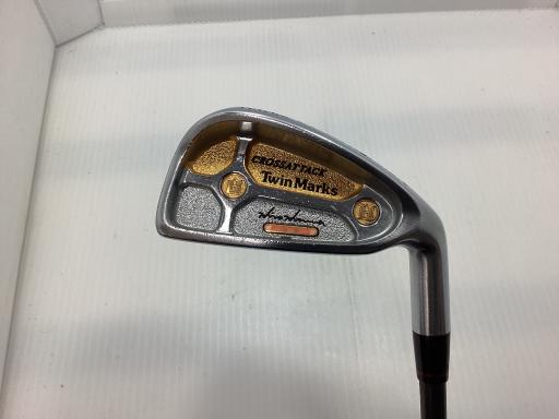 【中古】 本間ゴルフ Twin Marks CROSSATTACK 8S アイアンセット IR 2S DORIC TITANIUM FEATHER WEIGHT III (フレックスその他) メンズ 男性用 右利き 右用 Cランク ゴルフクラブ