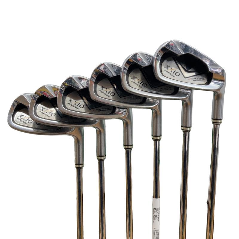 【中古】 ダンロップ XXIO FORGED(2013) 6S アイアンセット IR NS PRO 950GH D.S.T (フレックスS) メンズ 男性用 右利き 右用 Cランク ゴルフクラブ 26,600円