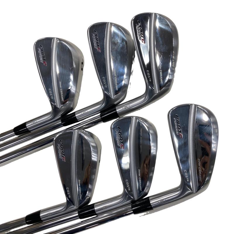 【中古】 PROTO-CONCEPT PROTO-CONCEPT FORGED IRON TOUR C01TB ・ic・ 6S アイアンセット IR 純正特注シャフト (フレックスその他) メンズ 男性用 右利き 右用 Cランク ゴルフクラブ