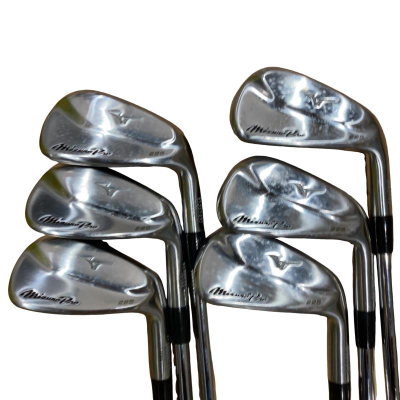 【中古】 ミズノ Mizuno Pro 225 6S アイアン仕掛ける IR Dynamic Gold 95 (フレックスS) メンズ 成人男性用 右利き 右用 C価値づける ゴルフ野球クラブ