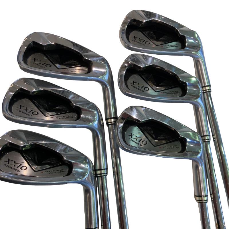 【中古】 ダンロップ XXIO FORGED(2013)  6S アイアン書き割り IR NS PRO 950GH D.S.T (フレックスS) メンズ 成人男性用 右利き 右用 C位置づける ゴルフ野球クラブ