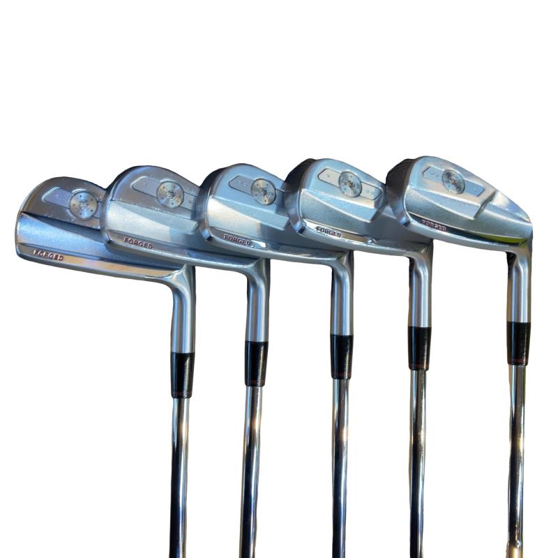 【中古】 ダイワ(グローブライド) ONOFF FORGED(2026) KURO 5S アイアンセット IR 純正特注シャフト (フレックスX) メンズ 男性用 右利き 右用 Cランク ゴルフクラブ｜ゴルフパートナー 中古クラブ店