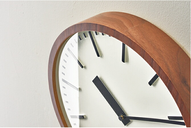 デザイン時計 新築祝い 引っ越し祝い 結婚祝い 木目 ナチュラル かわいい ラッピング 懐かしい 安らぎ 人気 キュート ほっこり カフェインテリア 贈り物 ヘルマン ウォールクロック 古民家 かわいい 壁掛け時計 友達 お洒落 カワイイ おしゃれ 友人 レトロ 開店祝い