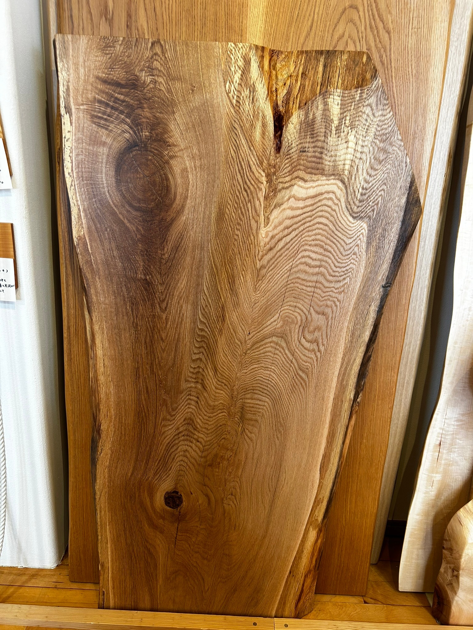 一枚板テーブル 水楢(ミズナラ) 無垢 天然木 W1380×D510~730mm 天厚45mm オイル塗装 黒色アイアン2WAY兼用脚付き 1点物 kwn-te-430|ぐっはび生活 店