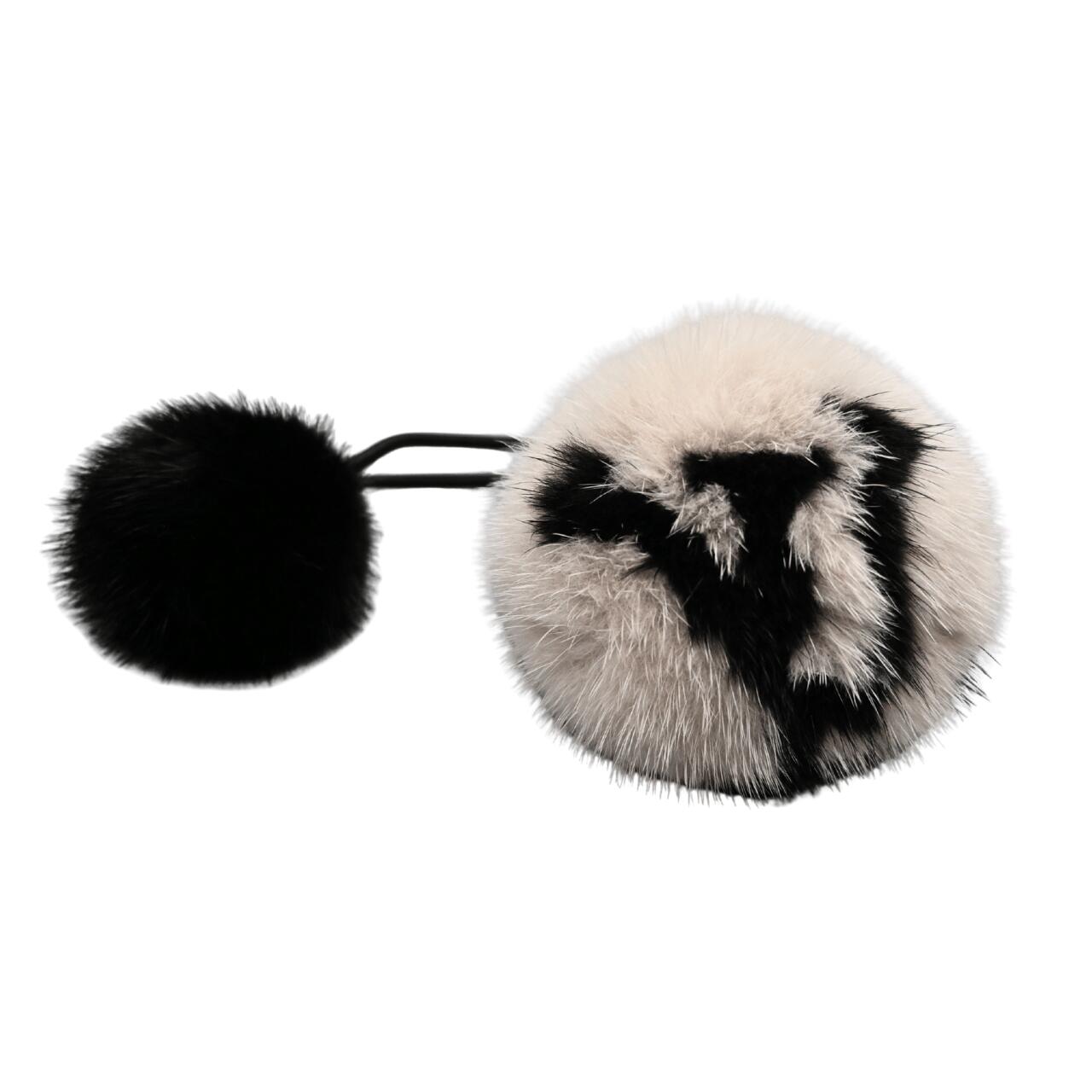 入手困難✨ 現行 ルイヴィトン シュシュ LV コージ ゴム ファー ホワイト 入手困難✨ 現行 ルイヴィトン シュシュ LV コージ ゴム ファー