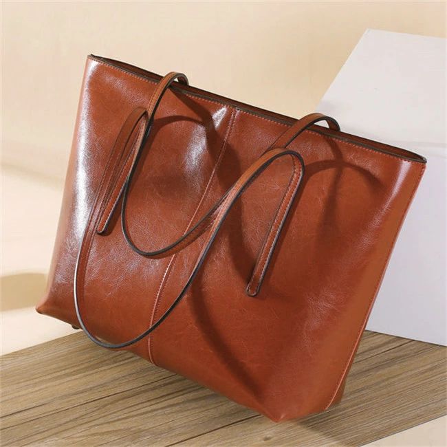 横型トートバッグ 横型 ハンドバック 本革 牛皮 本牛皮 革 通い 通学 A4 男女兼用 商行為御徒面子 商行為 大きめ 黒 向こう見ず レディース