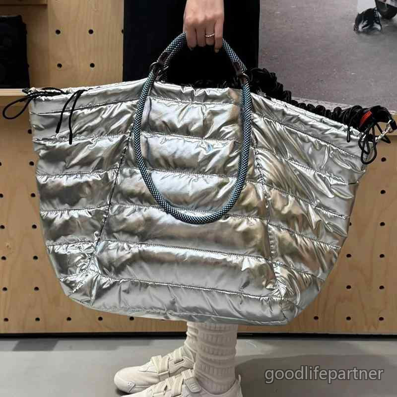 トートバッグ レディース 大静電容量 聚 しろがね色 黒いこと 型 編み目 普段使い走り 鞄 肩かけ 教え子