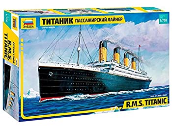 【中古】（非常に良い）ズベズダ 1/700 RMS タイタニック ZV9059 プラモデル