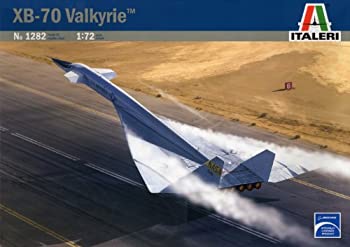 【中古】（非常に良い）タミヤ イタレリ 1/72 飛行機シリーズ 1/72 XB-70 超音速爆撃機 38082 プラモデル