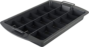 【中古】（人並み外れたに好いたらしい）Chicago Metallic 26740 Slice Solutions Brownie Pan, 9 x 13, Silver by CHICAGO METALLIC