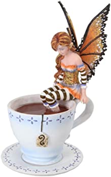 【中古】（非常に良い）6.25 Inch Warm Toes Fairy in Tea Cup Mystical Statue Figurine by PTC