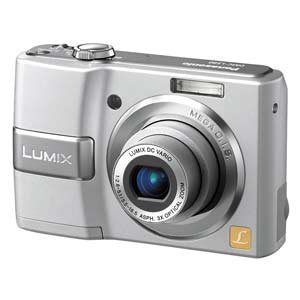 【中古】パナソニック デジタル写真機 LUMIX (ルミックス) LS80 しろがね色 DMC-LS80-S