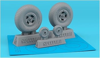 【中古】アーモリー 1/24 スーパーマリン スピットファイア 自重変形ホイール ブロックトレッド・4スポークホイール プラモデル用パーツ AMRAW24403｜GoodLifeStore