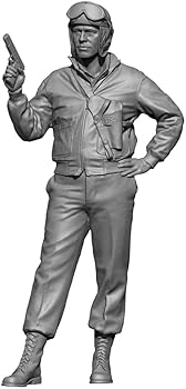 【中古】エイチスリーモデル 1/16 第二次世界大戦 アメリカ陸軍 戦車隊指揮官3 拳銃を抜いて警戒する戦車兵長 レジンキット HS16026｜GoodLifeStore