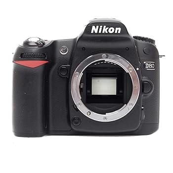 【中古】(非常に良い)Nikon D80 デジタル一眼レフカメラ (本体のみ) (旧モデル)