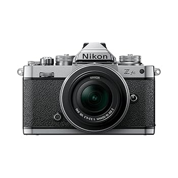 【中古】(非常に良い)Nikon ミラーレスカメラボディ Z fc DXフォーマット NIKKOR Z DX 16-50mm f/3.5-6.3 VR ブラック (海外モデル)