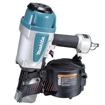 【中古】(人並み外れたに好いたらしい)マキタ(Makita) AN902 90粍エア湖釘打