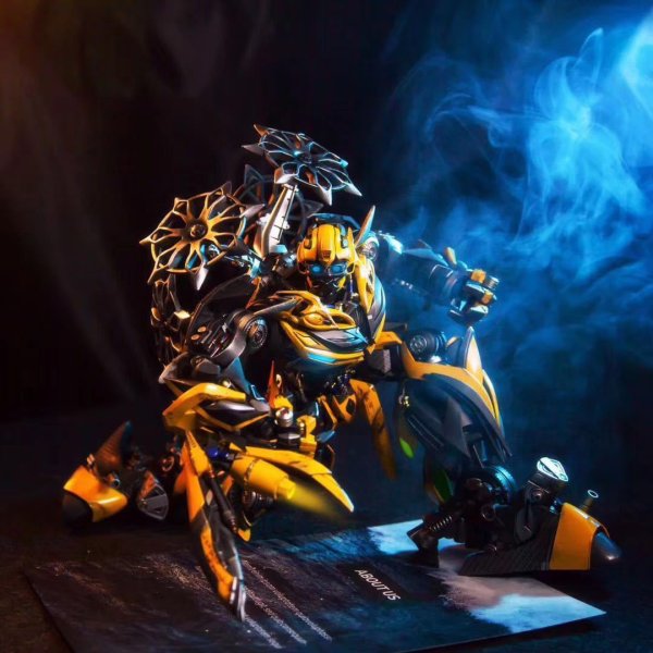 Comicave 75%合金　トランスフォーマー　バンブルビー 1/18 高さ35cm 60箇所可動 ヘッド二個 アクションフィギュア｜グッズ＆雑貨　店