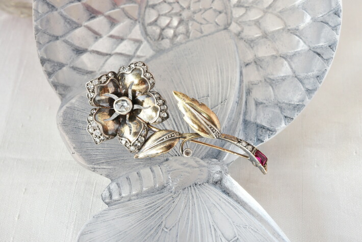 楽天市場】アンティーク ジュエリー 花籠 ブローチ ピン【18ct